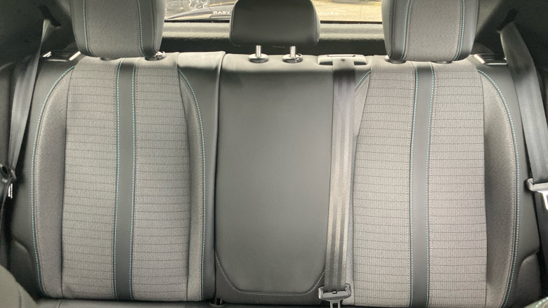 Peugeot 208 1.2 PureTech 100 Allure 5dr Petrol Hatchback